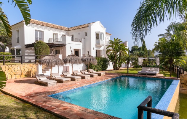 Resale - Villa - Marbella - Los Monteros