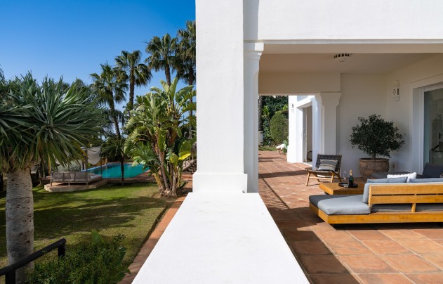 Resale - Villa - Marbella - Los Monteros