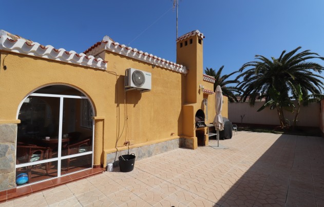 Herverkoop - Villa - Torrevieja - Chaparral