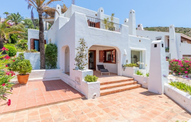 Resale - Villa - Moraira - El Portet