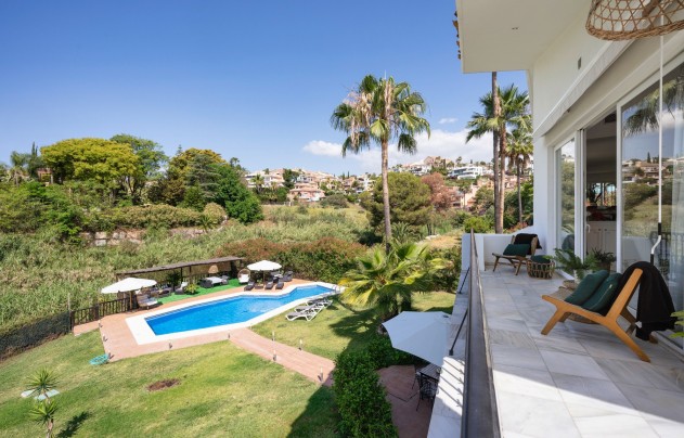 Revente - Villa - Marbella - Nueva Andalucía