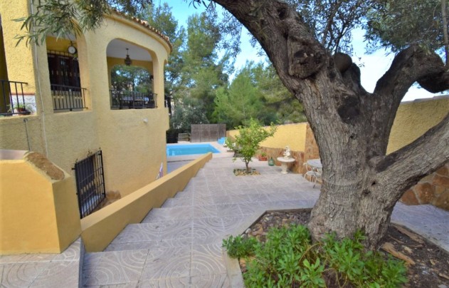 Resale - Villa - Orihuela Costa - Villamartín