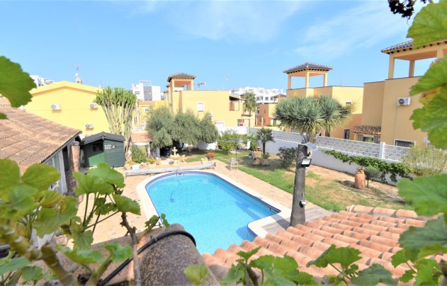 Revente - Villa - Orihuela Costa - Villamartín