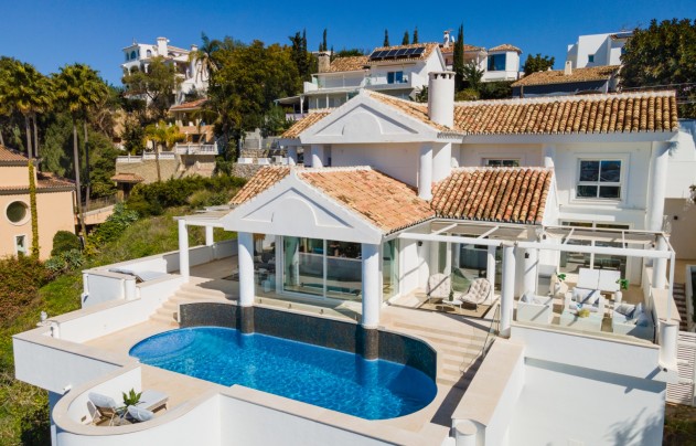 Resale - Villa - Marbella - Nueva Andalucía