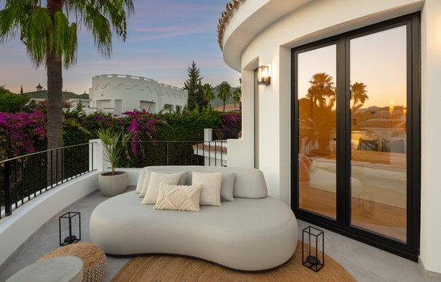 Resale - Villa - Marbella - Nueva Andalucía