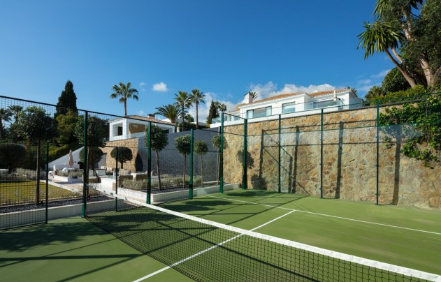 Resale - Villa - Marbella - Nueva Andalucía