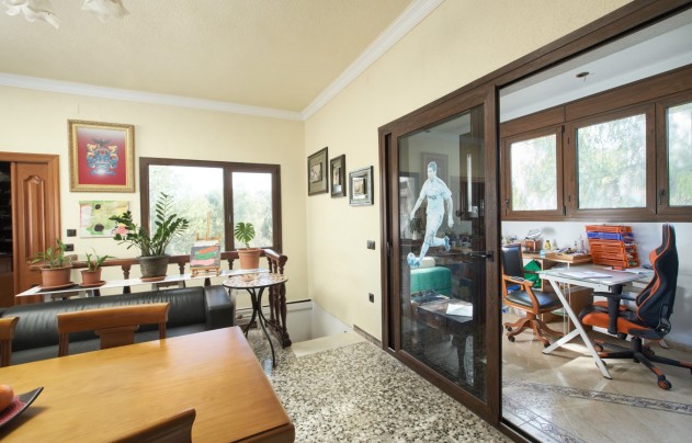 Resale - Villa - Torrevieja - La Mata