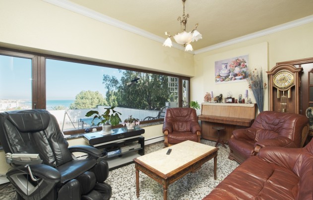 Resale - Villa - Torrevieja - La Mata