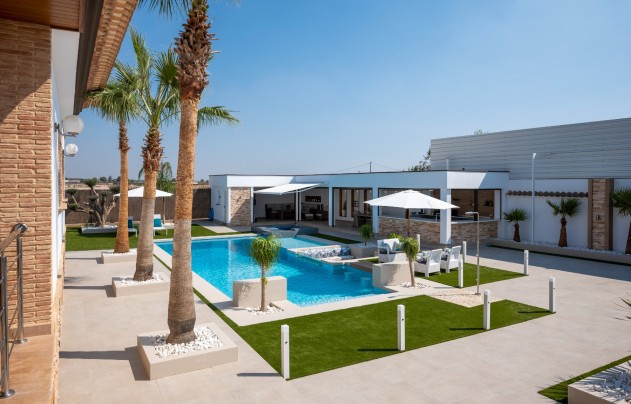 Resale - Villa - Avileses