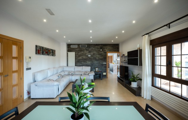 Resale - Villa - Avileses