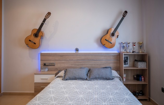 Resale - Villa - Avileses