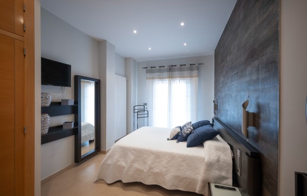 Resale - Villa - Avileses