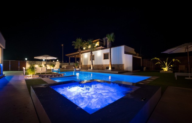 Resale - Villa - Avileses