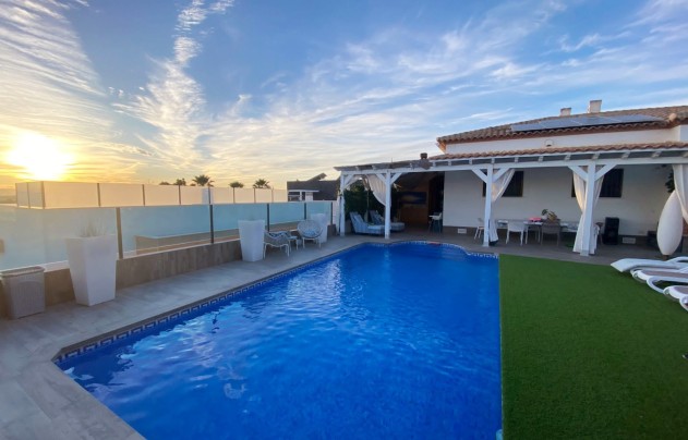 Resale - Villa - San Fulgencio - La Marina