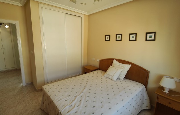 Resale - Villa - Orihuela Costa - La Zenia