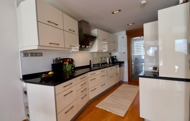 Resale - House - Guardamar del Segura