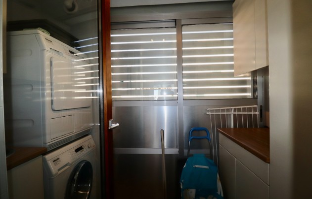 Resale - House - Guardamar del Segura