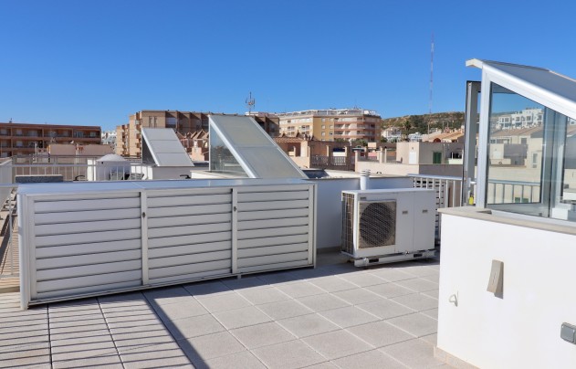 Resale - House - Guardamar del Segura