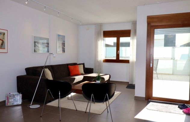 Resale - House - Guardamar del Segura