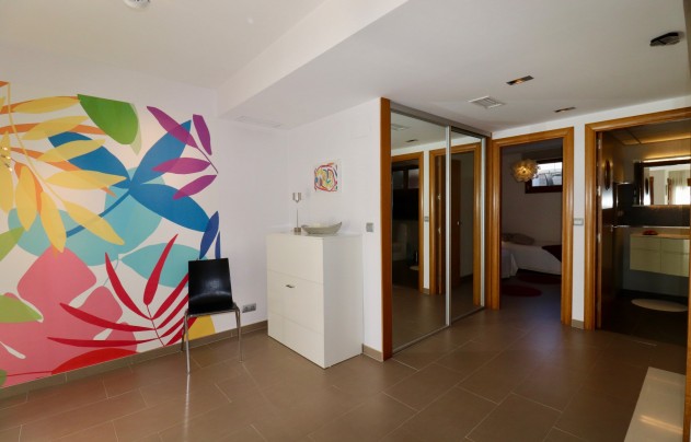 Resale - House - Guardamar del Segura