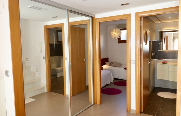 Resale - House - Guardamar del Segura