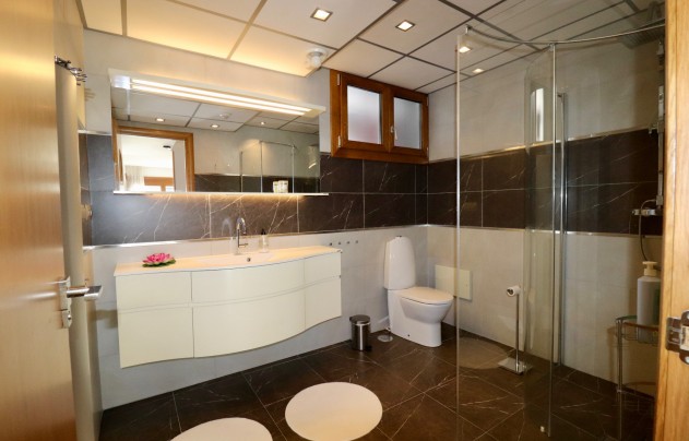 Resale - House - Guardamar del Segura