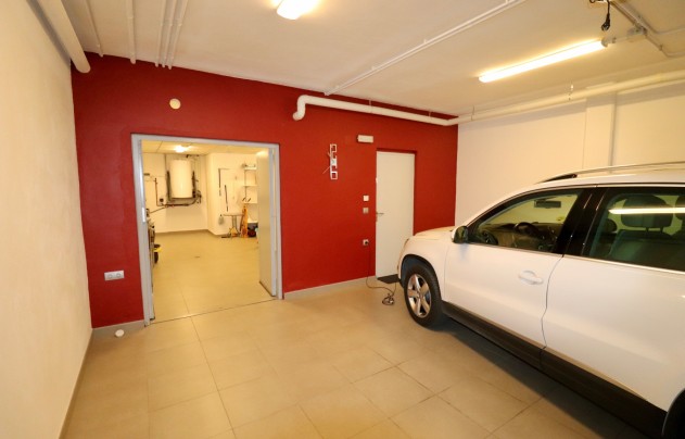 Resale - House - Guardamar del Segura