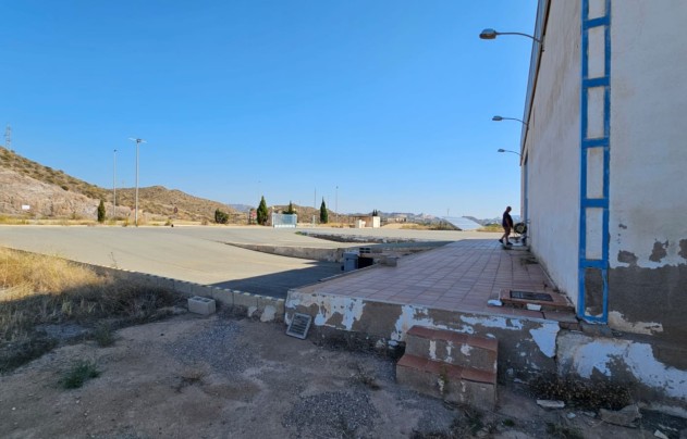 Revente - Commercial - Aguilas - La Estación