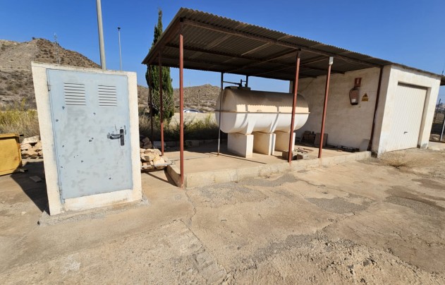 Revente - Commercial - Aguilas - La Estación