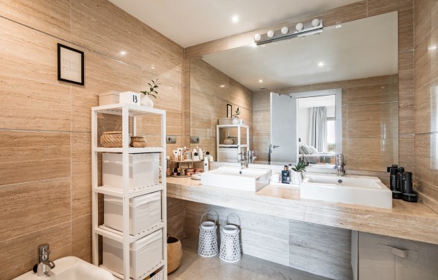 Resale - Apartment - Benahavis