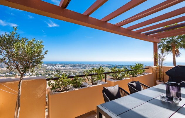 Resale - Apartment - Benahavis