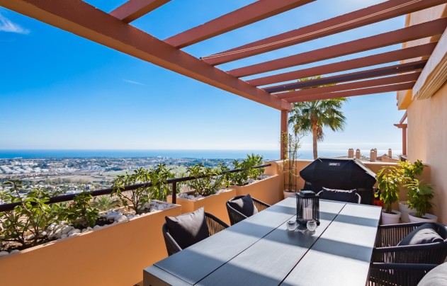 Resale - Apartment - Benahavis