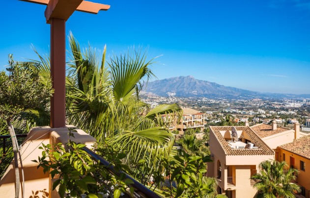 Resale - Apartment - Benahavis