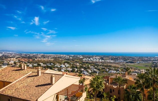 Resale - Apartment - Benahavis