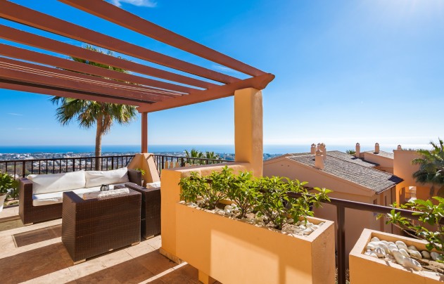 Resale - Apartment - Benahavis