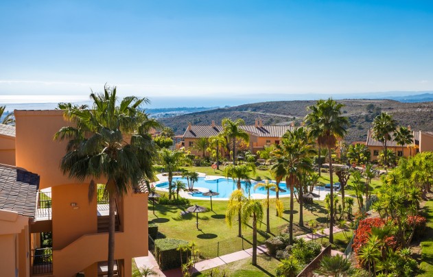 Resale - Apartment - Benahavis