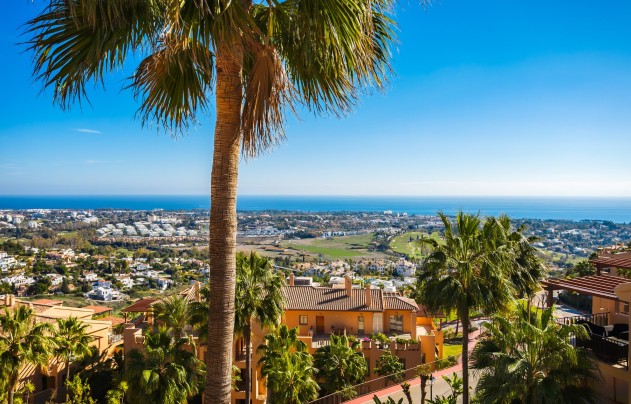 Resale - Apartment - Benahavis