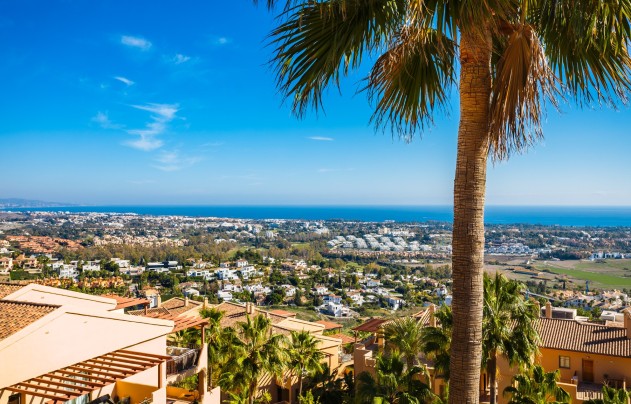 Resale - Apartment - Benahavis