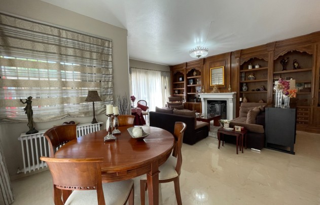 Herverkoop - Villa - Cieza