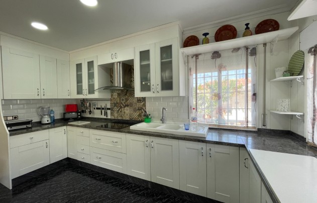 Herverkoop - Villa - Cieza