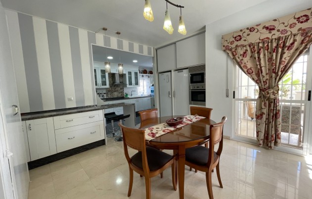 Herverkoop - Villa - Cieza