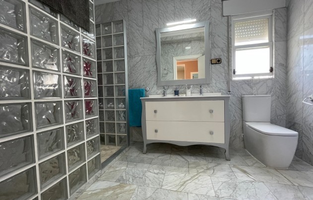 Herverkoop - Villa - Cieza