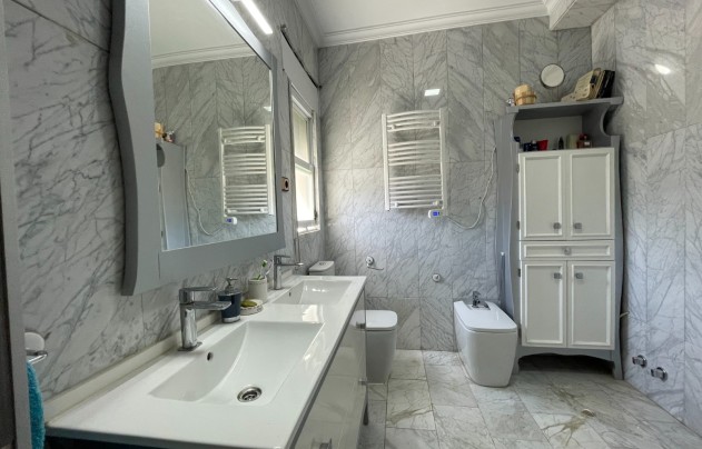 Herverkoop - Villa - Cieza