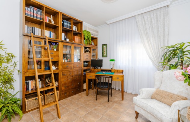 Resale - Villa - San Vicente de Raspeig - San Vicente del Raspeig