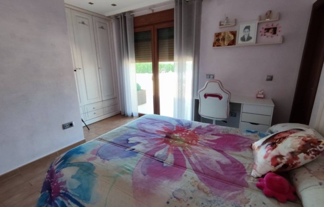 Resale - Villa - Aspe