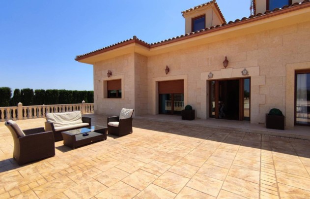 Resale - Villa - Aspe