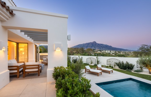 Resale - Villa - Benahavis - La Quinta