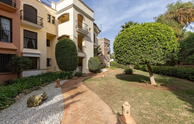 Revente - Apartment - Benahavis - Los Arqueros