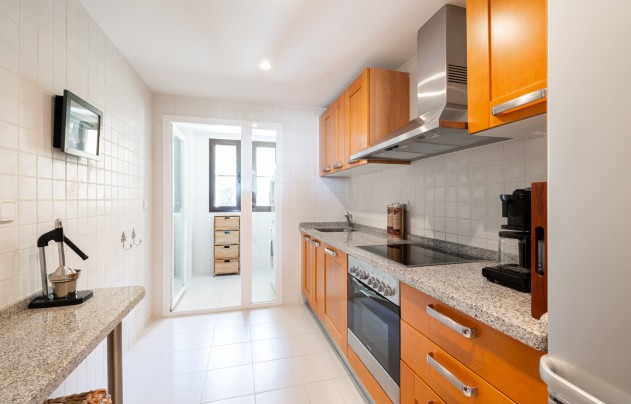 Revente - Apartment - Benahavis - Los Arqueros