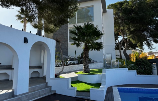 Resale - Villa - Torrevieja - Los Balcones